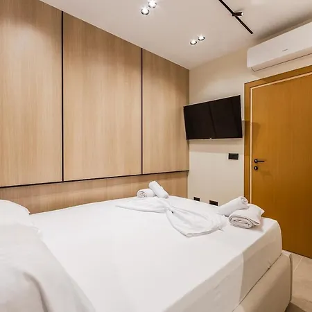 Arden Jacuzzi Penthouse By Ps Appartamento *