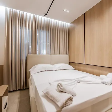 Arden Jacuzzi Penthouse By Ps Appartamento Durrës
