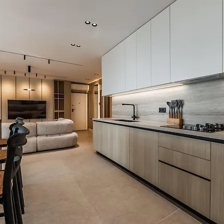 Arden Jacuzzi Penthouse By Ps Appartamento Durrës